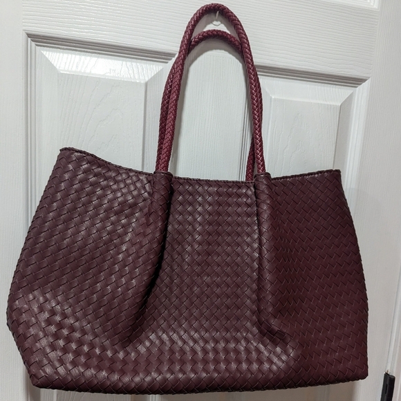 NWT Lulu Dharma Large Tote - Picture 13 of 15